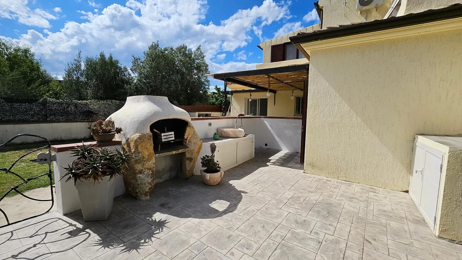 Ame House Διαμέρισμα Tanaunella 0*,  Ιταλία